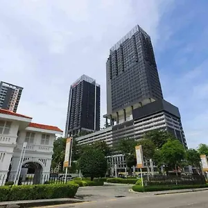 https://tropicana-218-macalister-pool-view.penanghotels.org