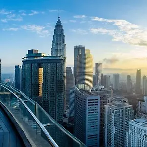 https://the-penthouse-klcc.kualalumpurs-hotels.com