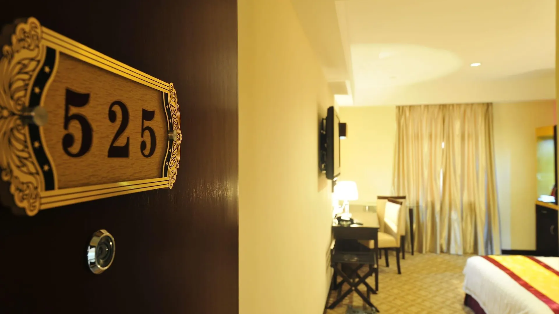 Hallmark Crown Hotel Malacca 4*,