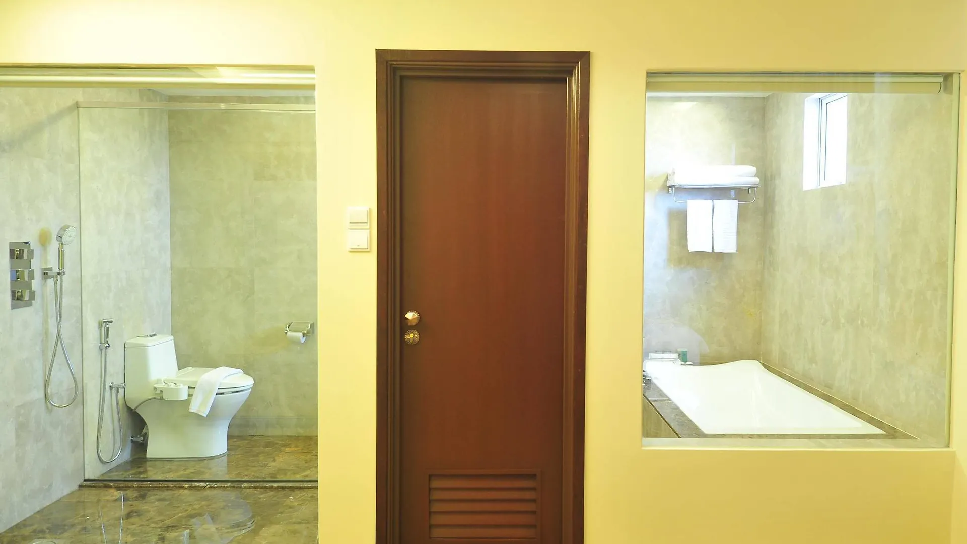 ****  Hallmark Crown Hotel Malacca Malaysia