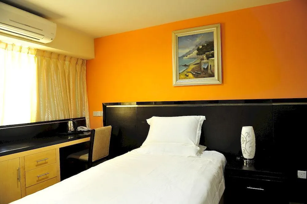 Hallmark Crown Hotel Malacca 4*,
